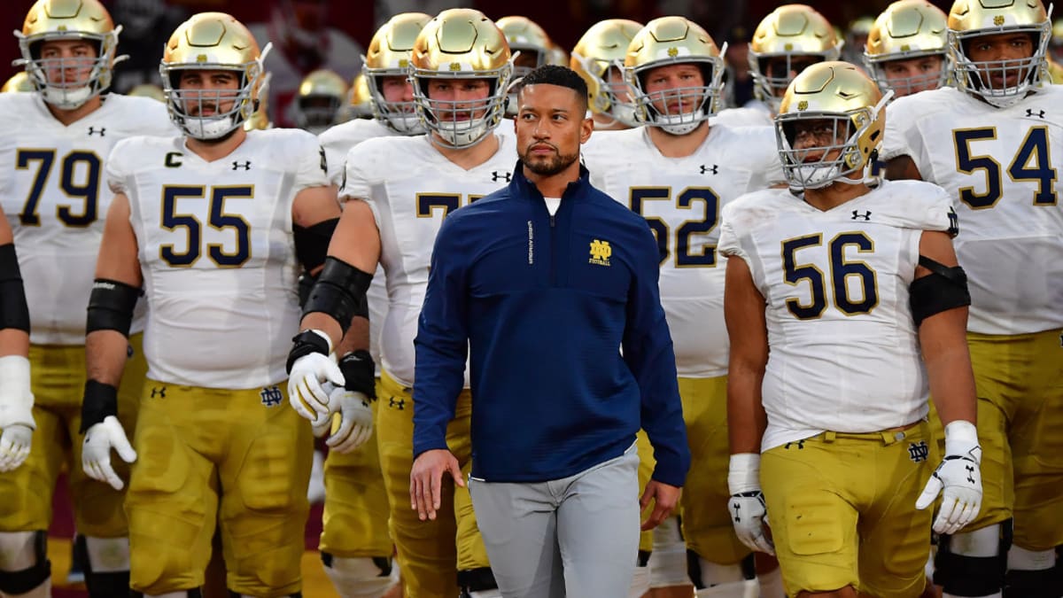 Notre dame fighting irish football deals players