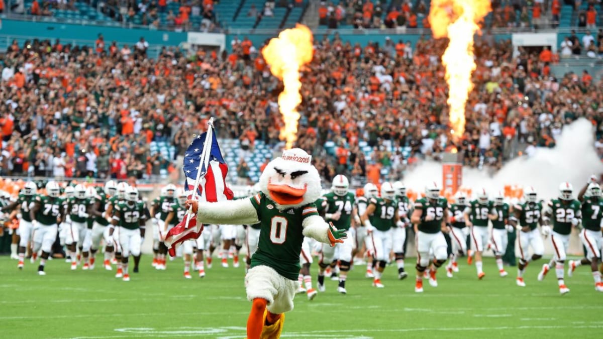 Hurricanes deals football schedule