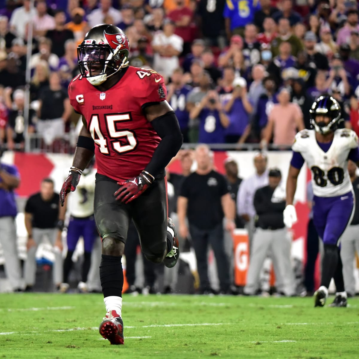 Bucs' Devin White named NFC Defensive Player of the Week after