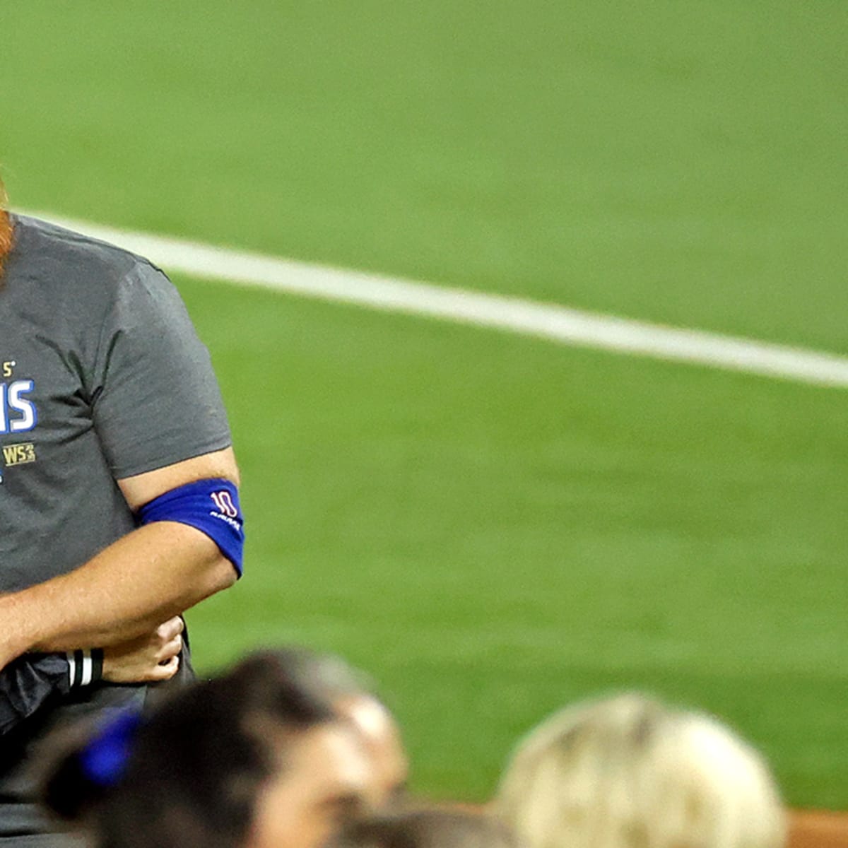 Justin Turner Received 16 Stitches After Gruesome Injury, Wife