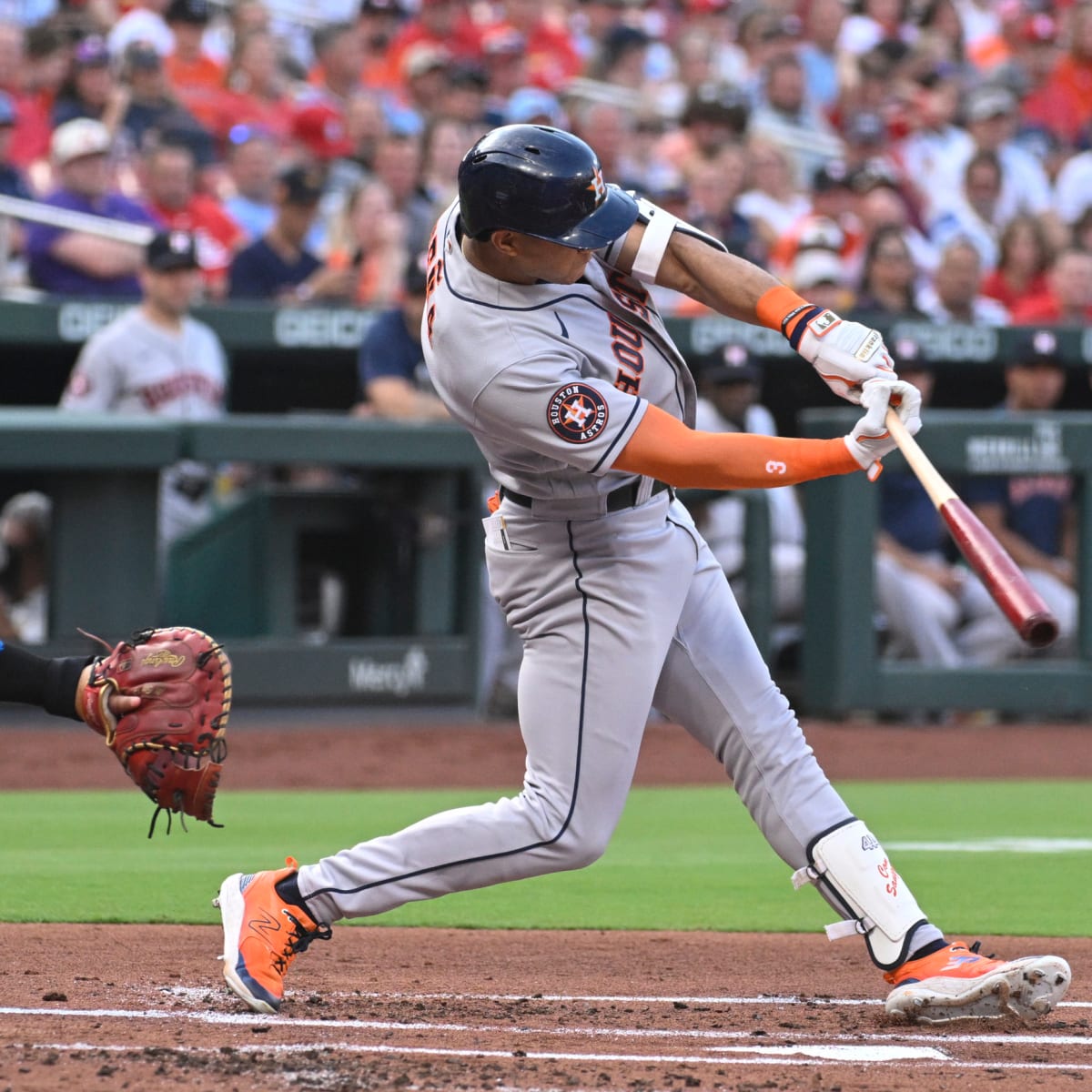 Rookie Jeremy Peña emerges as Astros' heartbeat in MLB playoffs