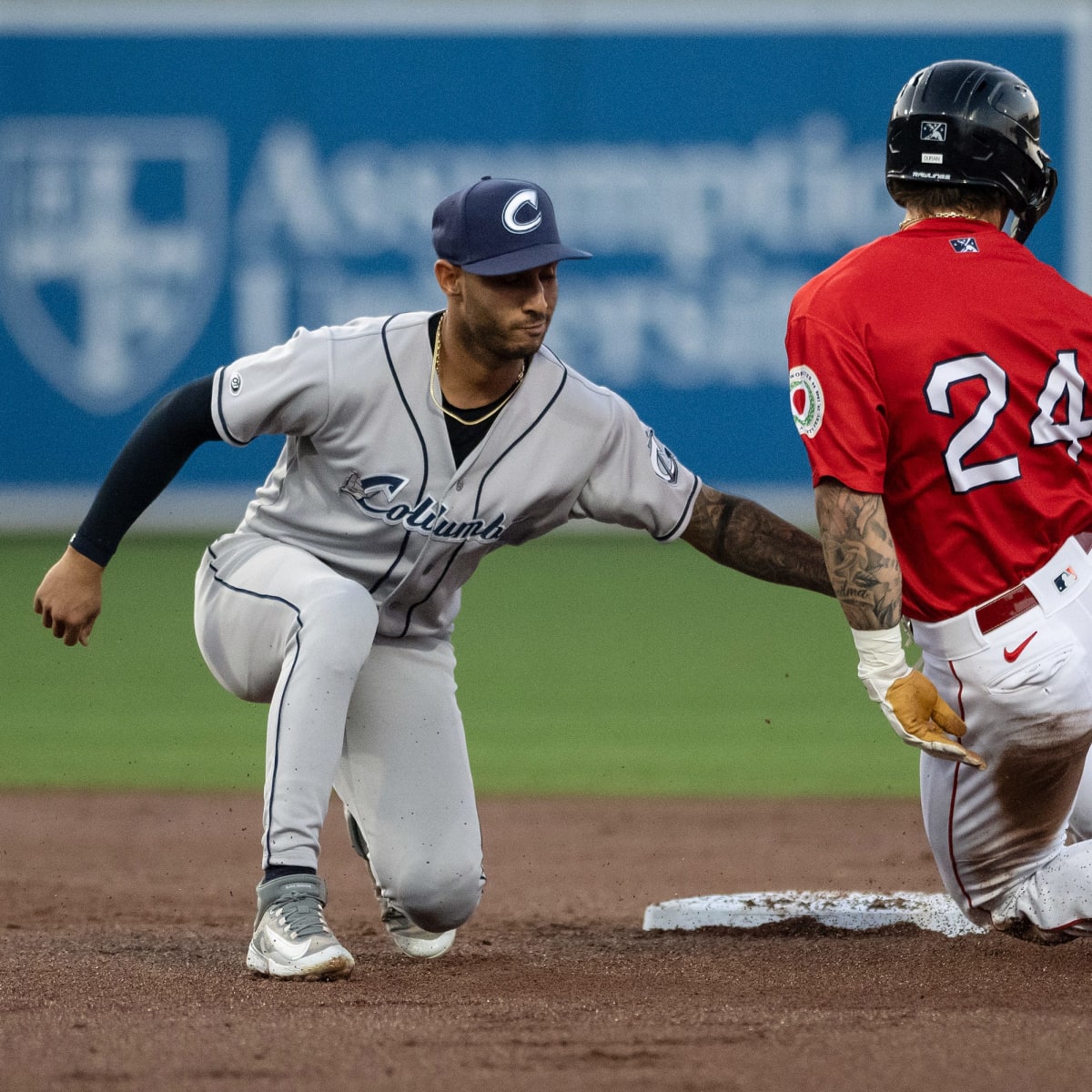 Multiple Guardians Leave Game With Injury In Loss To White Sox