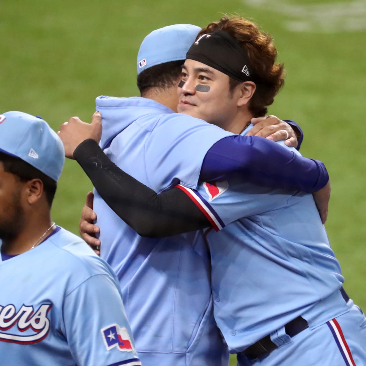 Shin-Soo Choo giving all 191 Texas Rangers minor-leaguers $1,000 each