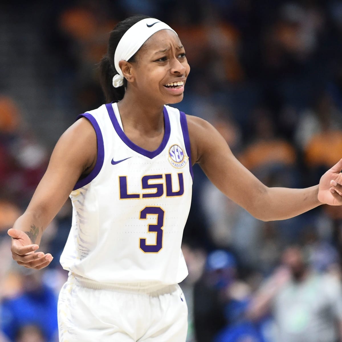 LSU women's basketball: Vanessa Bryant gifts Kobe 6 Grinches to Tigers