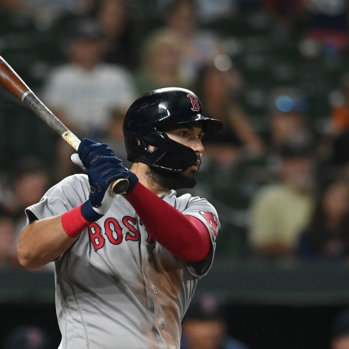 Jumbotron captures young Red Sox fan's meltdown after brother