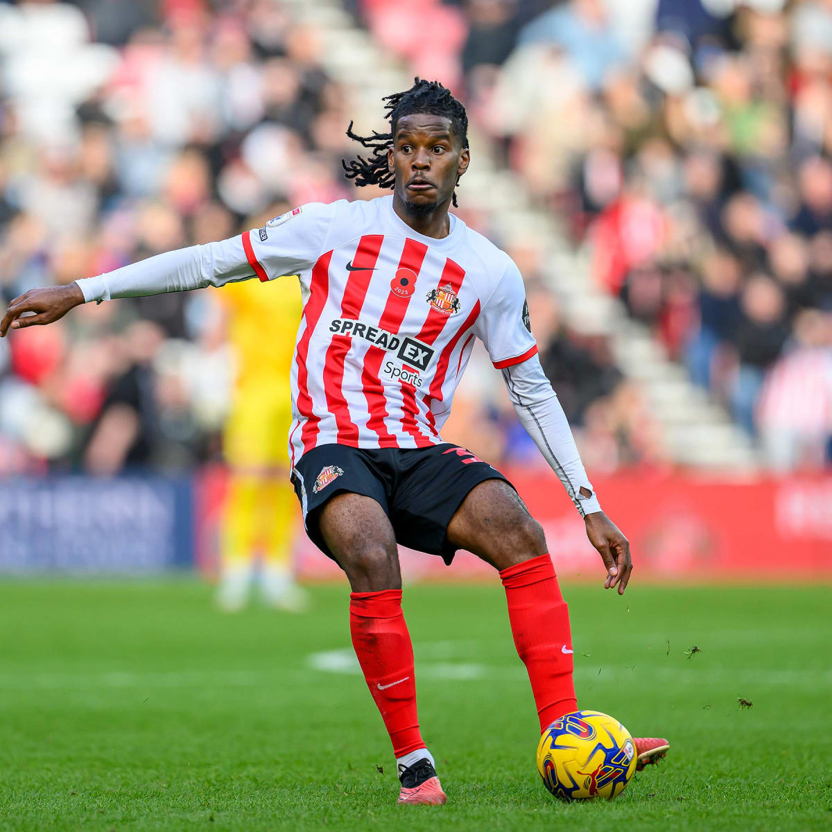 Pierre Ekwah 'a yard off' the pace since injury, admits Tony Mowbray -  Sports Illustrated Sunderland Nation