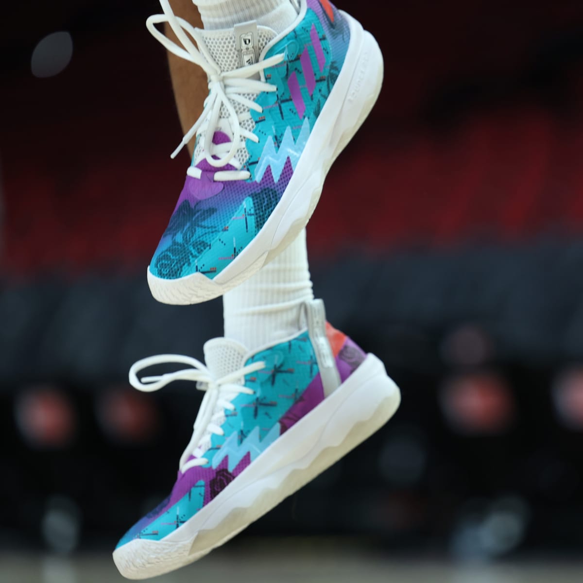 analogi Forsømme velfærd Damian Lillard Debuts Adidas Shoes in 'PDX' Colorway - Sports Illustrated  FanNation Kicks News, Analysis and More