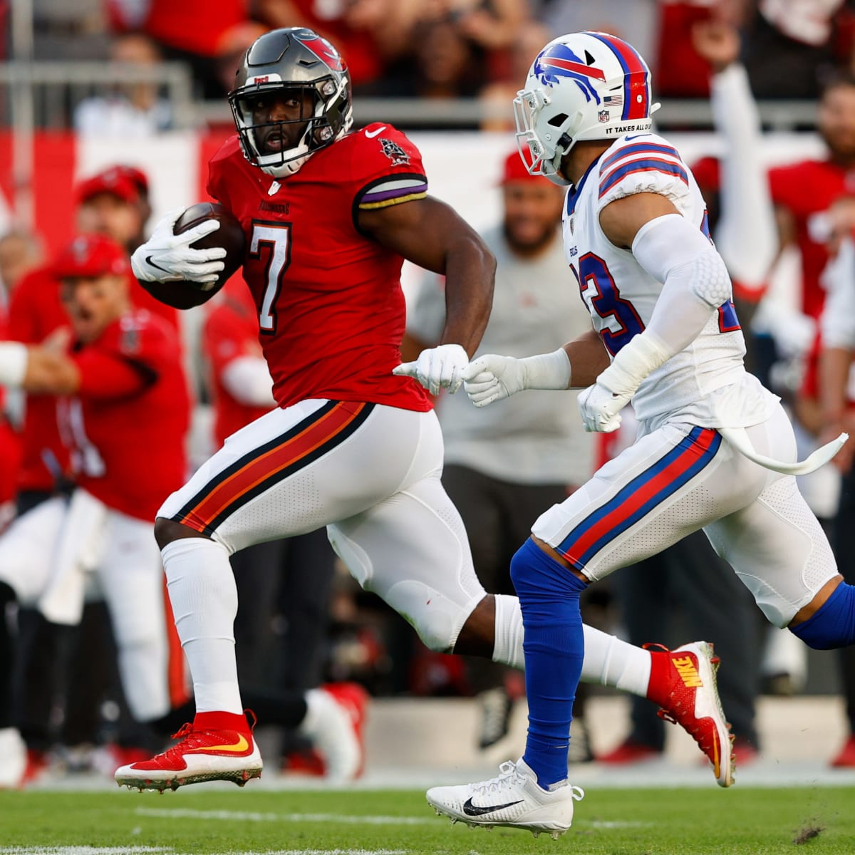 LeSean McCoy Defends Buffalo Bills QB Josh Allen: 'He Wins Games!' - Sports  Illustrated Buffalo Bills News, Analysis and More