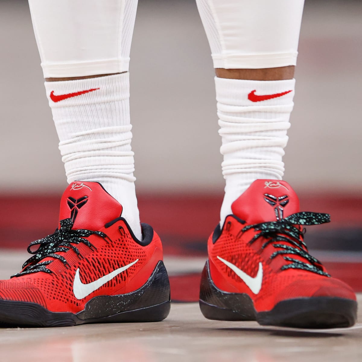 demar_derozan brought out his Kobe 6 PE inspired by the @wnba