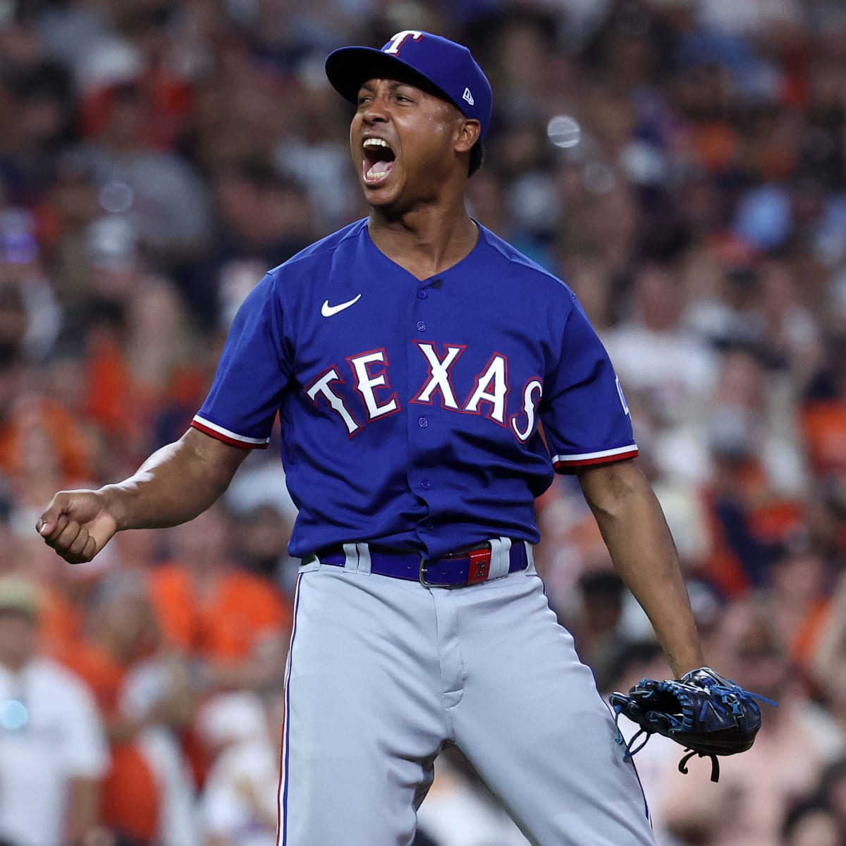 ALCS Game 6: Astros strike first, Rangers answer back; score
