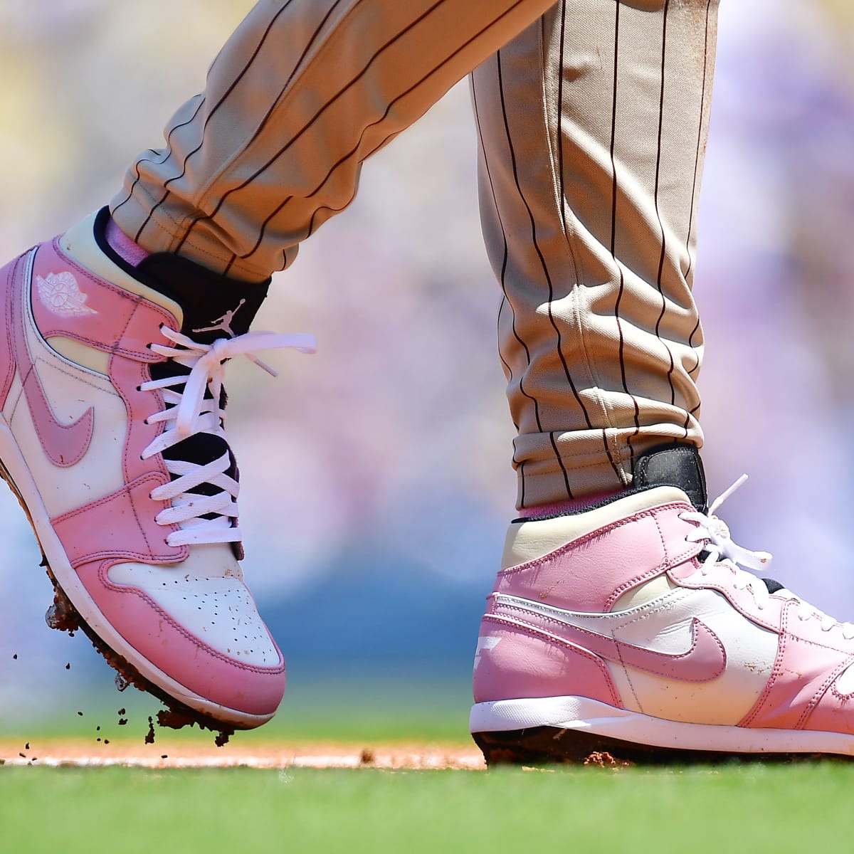 Betts' Mother's Day cleats, 05/09/2021
