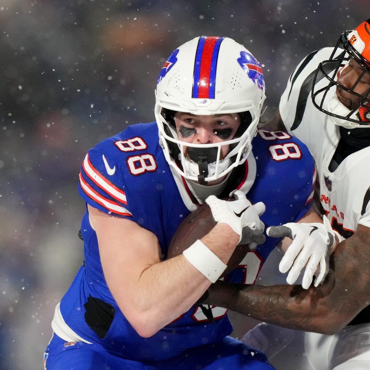 Damar Hamlin shuts down ridiculous 'clone' conspiracy theories from Bills-Bengals  game