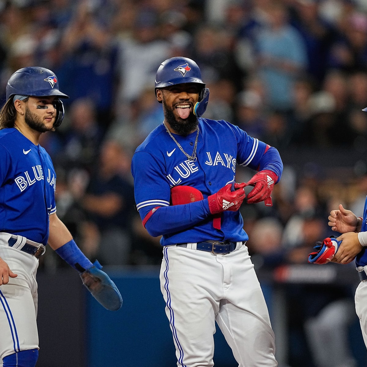 Teoscar Hernandez Blue Jays – Mariners trade grades: Who the won deal?