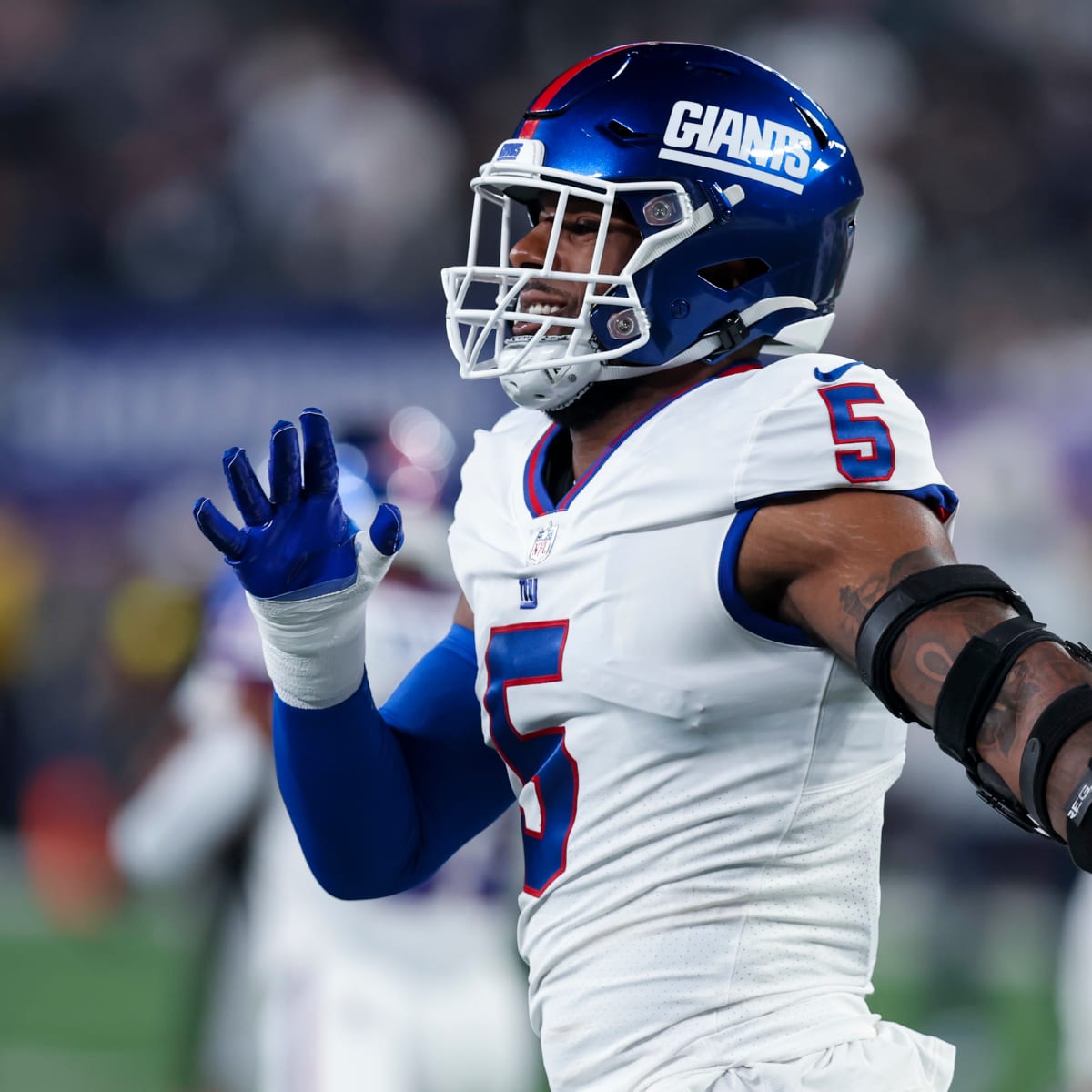 Giants' Dexter Lawrence completely dominates the Texans