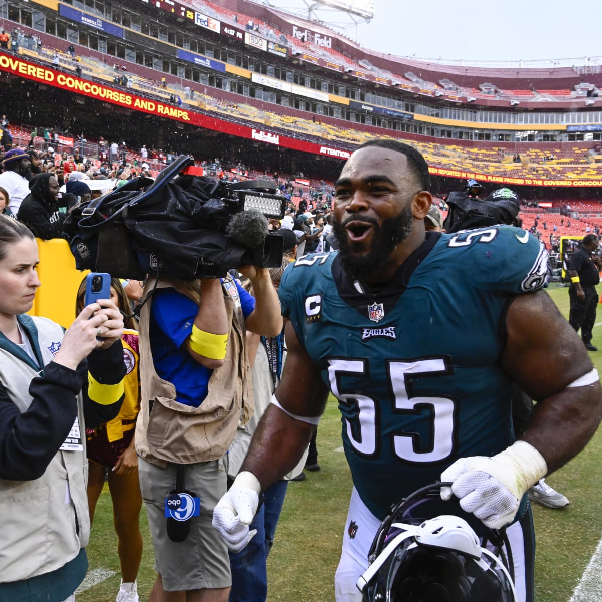 Eagles vs. Bucs: Live Updates, Highlights: Philly Defensive Line Feasts in  Win Over Tampa - Sports Illustrated Philadelphia Eagles News, Analysis and  More
