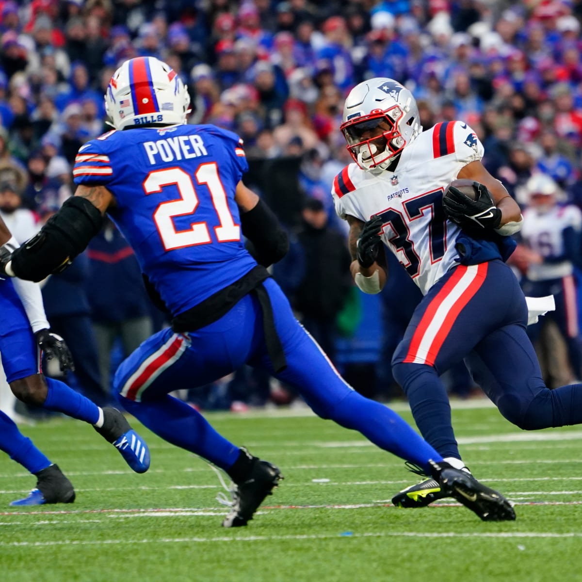 Bills beat AFC East rival Patriots as New England's offense