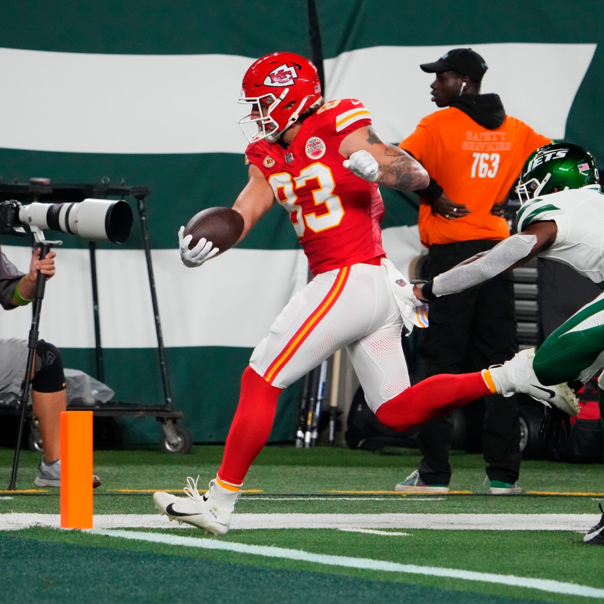 Late TD gives KC road win