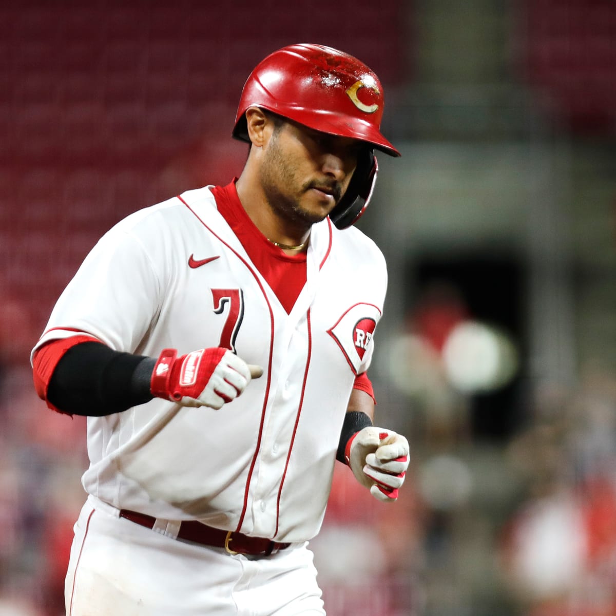 SS Jose Iglesias signs minor league contract with Reds