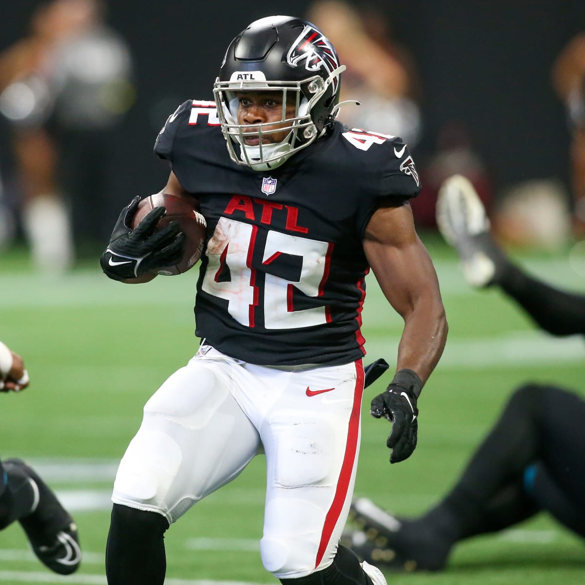 Tyler Allgeier or Caleb Huntley: Who Takes Over for Cordarrelle Patterson  on Falcons?