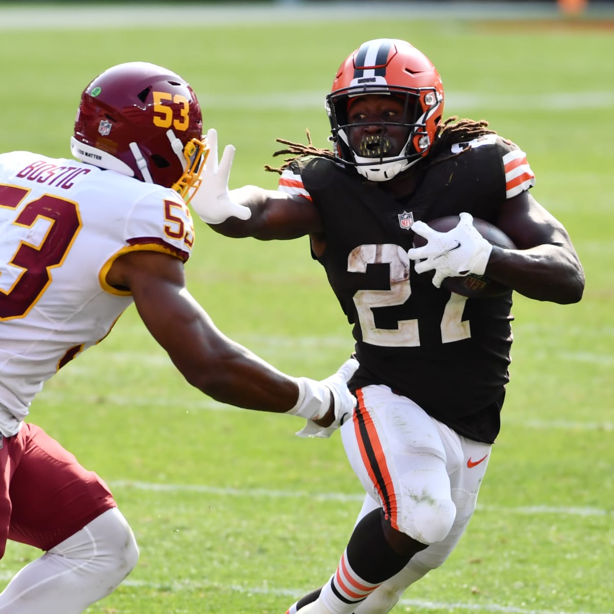 Browns to pursue reunion with Kareem Hunt following injury to Nick