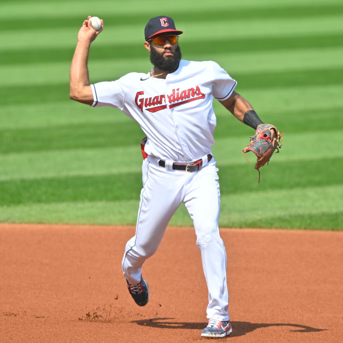 Rosario becomes FA after going unclaimed, non-tendered by Twins