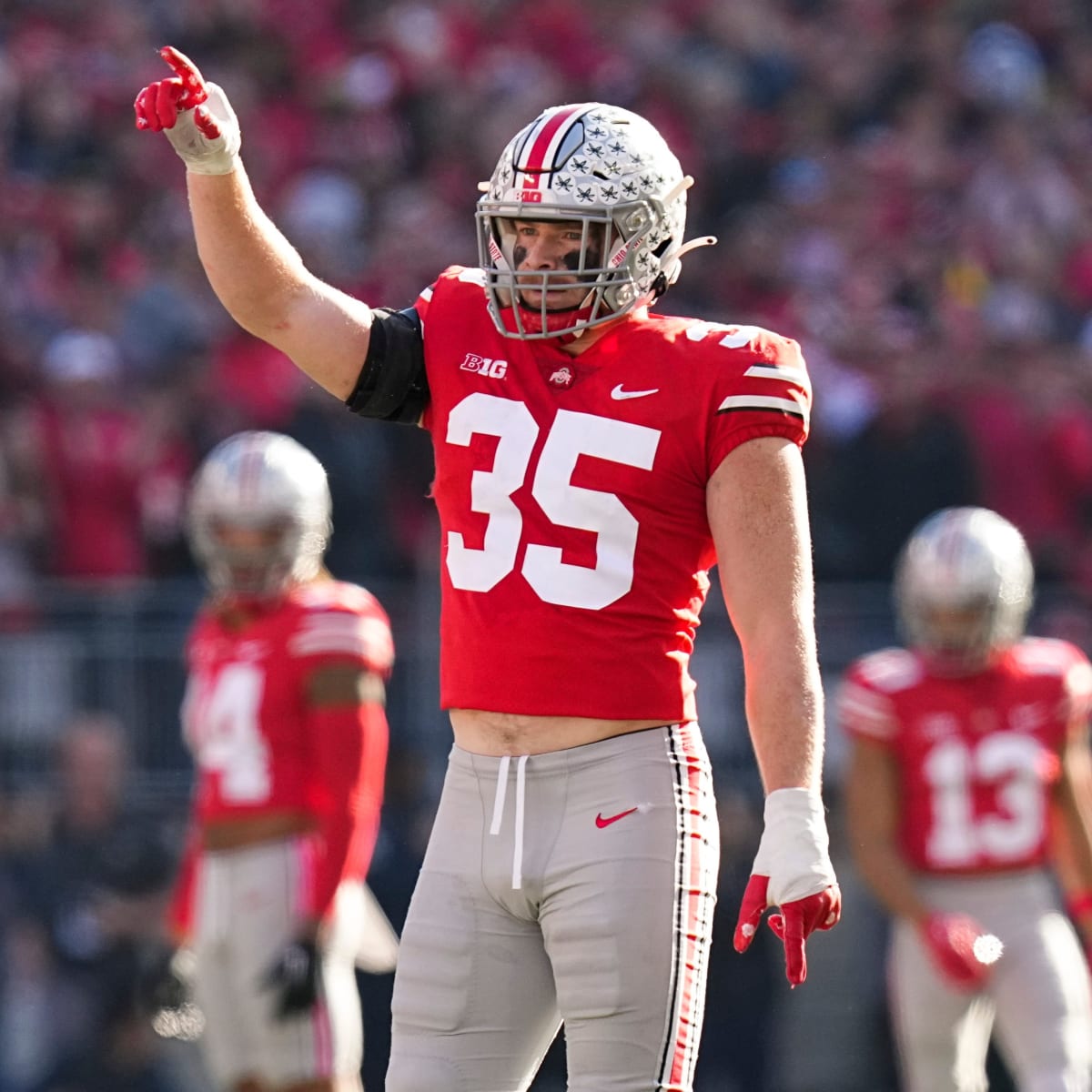 Eichenberg, Ohio State Captains Vocal in Their Own Way - Sports Illustrated  Ohio State Buckeyes News, Analysis and More