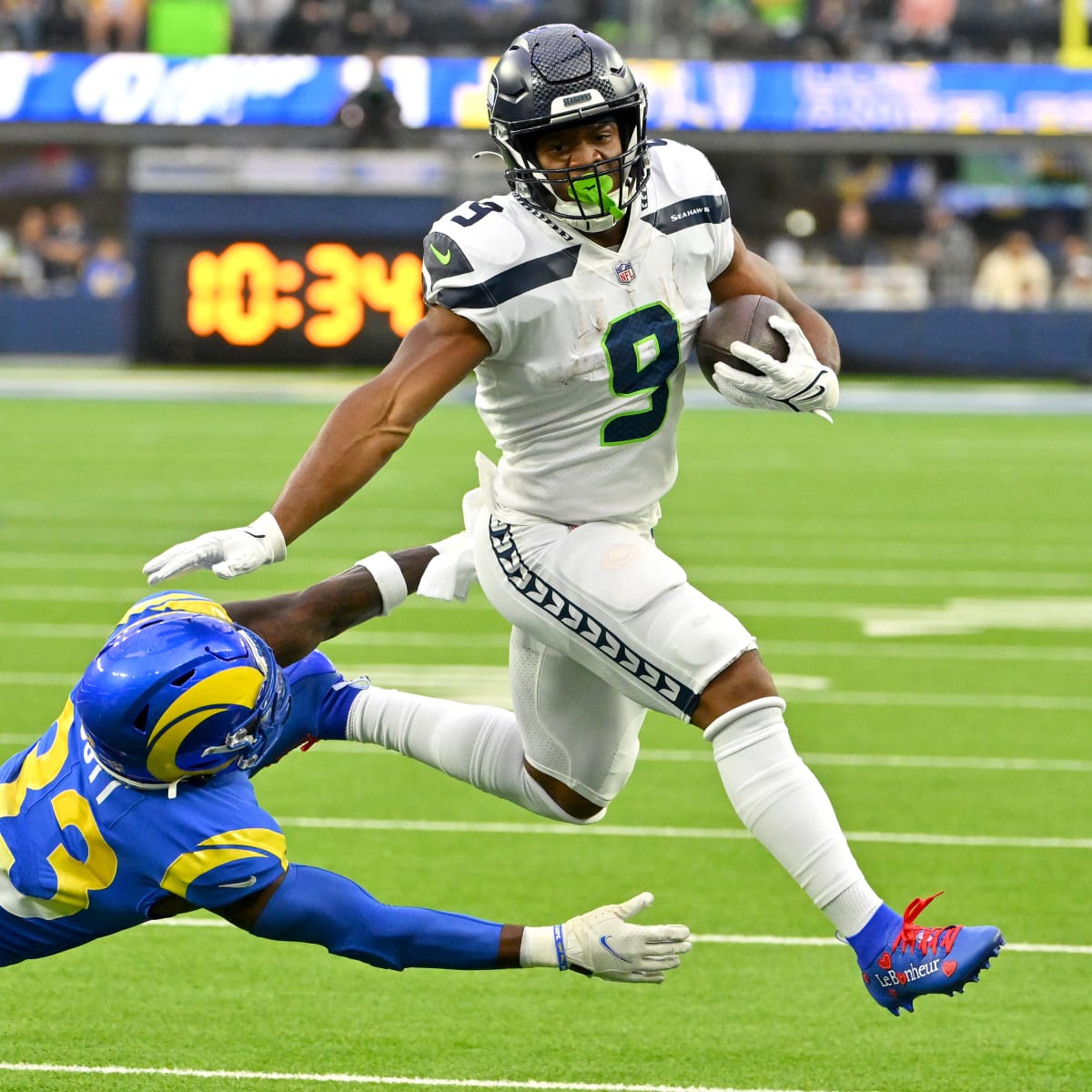 Kenneth Walker III - Seattle Seahawks Running Back - ESPN