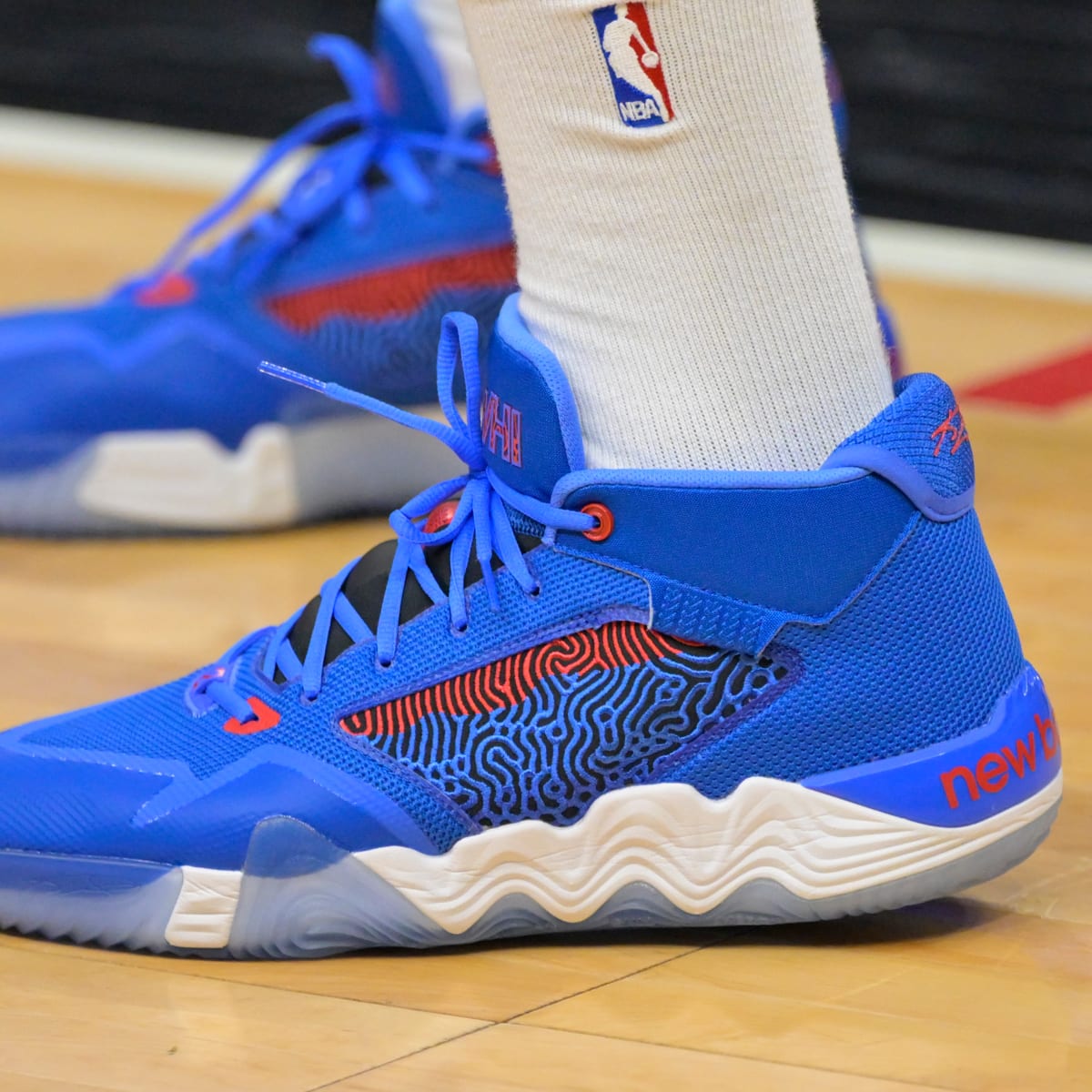Clippers Sneaker Watch: The team's bench footwear is dazzling