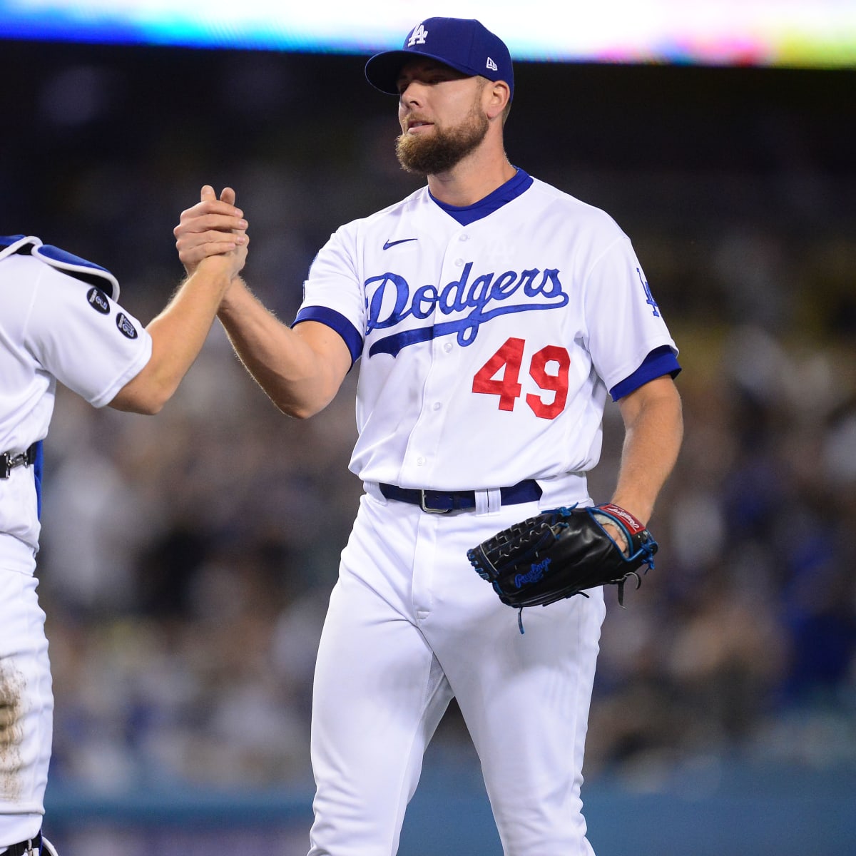 Dodgers continue to build bullpen, re-sign Blake Treinen to a two