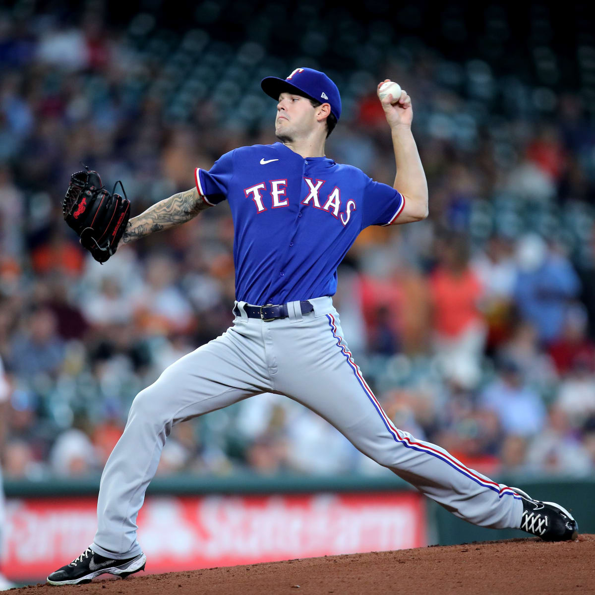 Texas Rangers' Nathan Eovaldi Pulls Houdini Escape Act in ALCS Game 2 Win  Over Astros - Sports Illustrated Texas Rangers News, Analysis and More