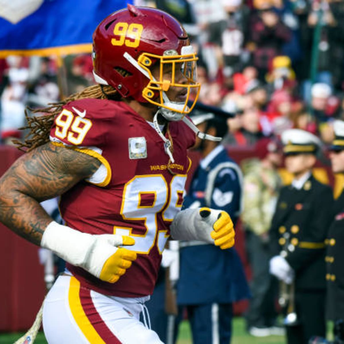 Washington Commanders defensive end Chase Young plays in his first News  Photo - Getty Images