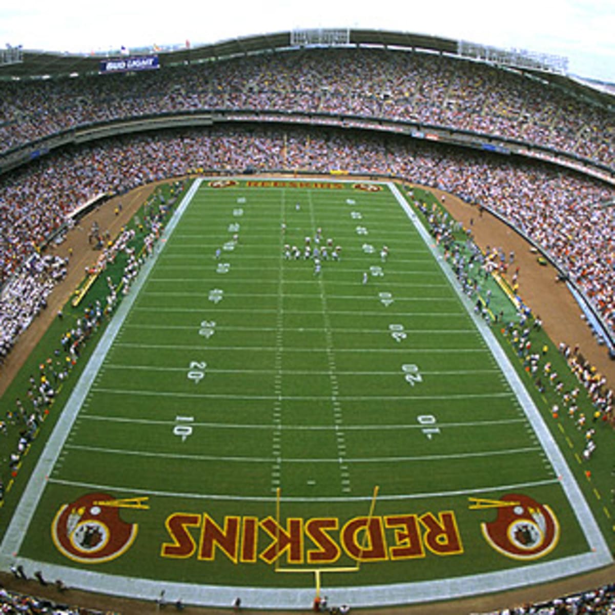 Will the new Commanders stadium be built at DC RFK stadium?