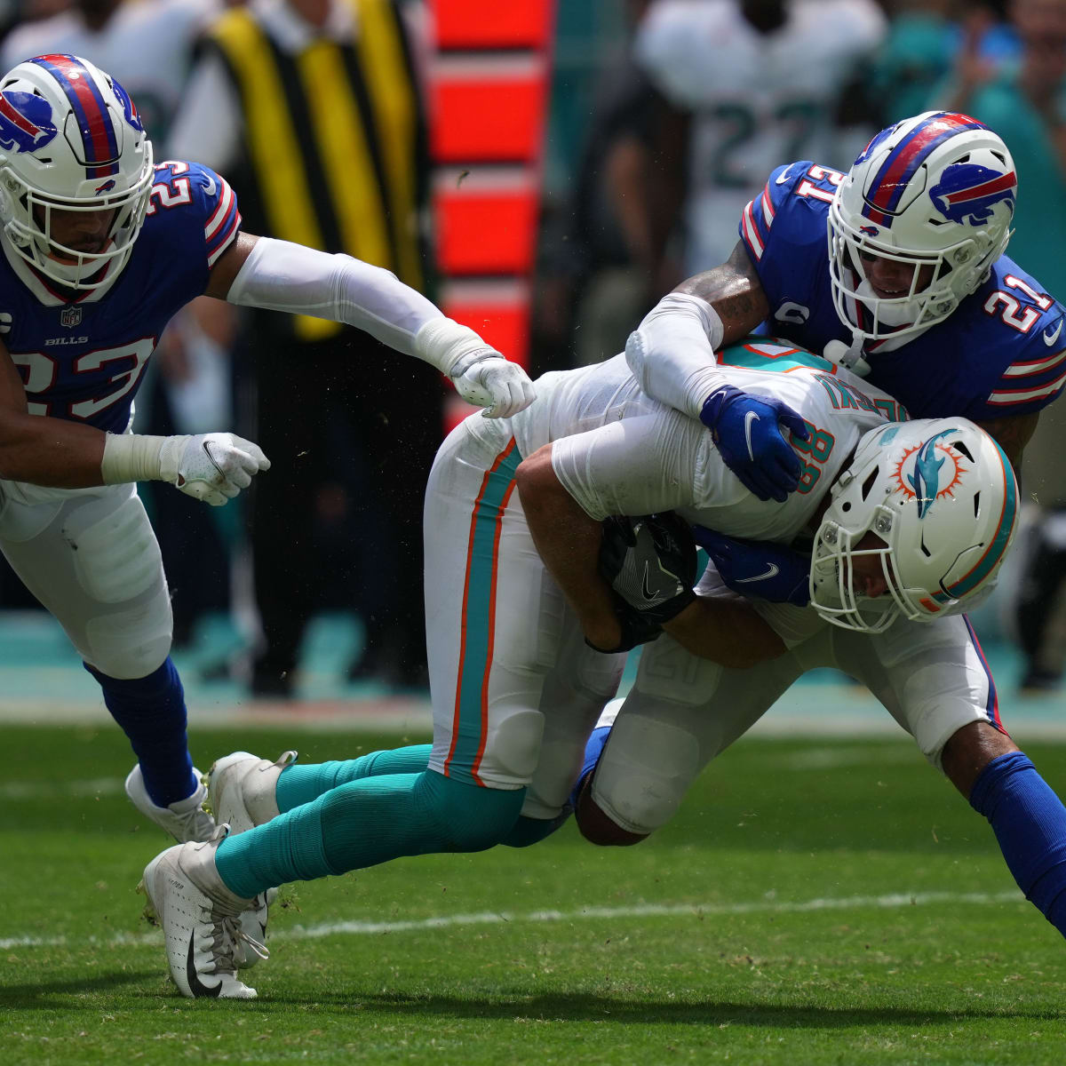 DT Jordan Phillips wanted out of Miami; he's now with the Bills