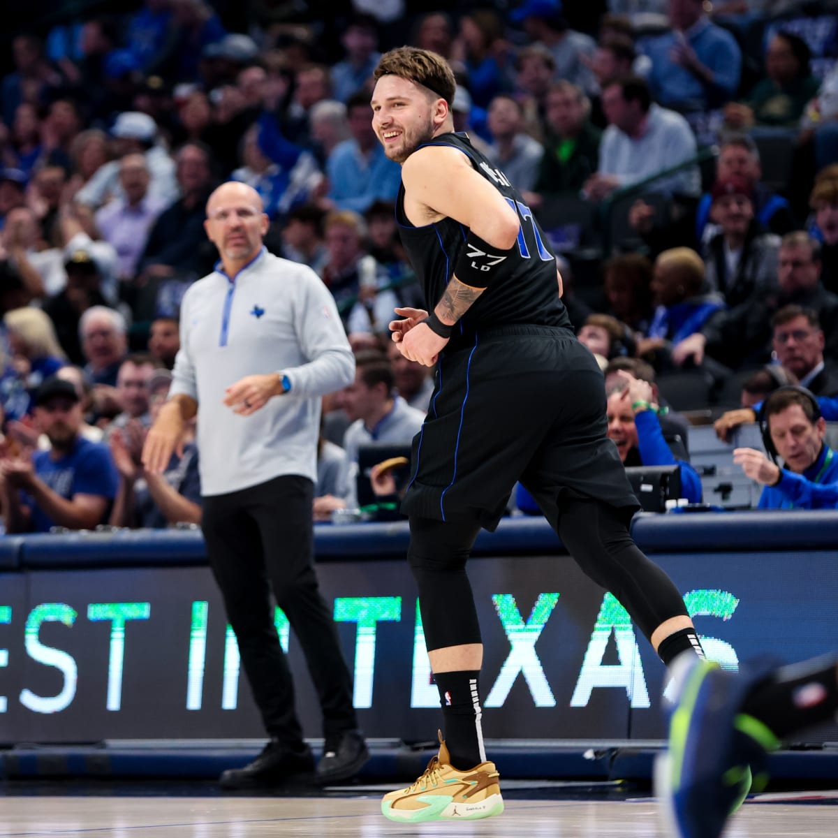 Headband Luka' Dominates Utah Jazz; Dallas Mavs Up Big with Doncic's History-Making Triple-Double - Sports Illustrated Dallas Mavericks News, Analysis and More
