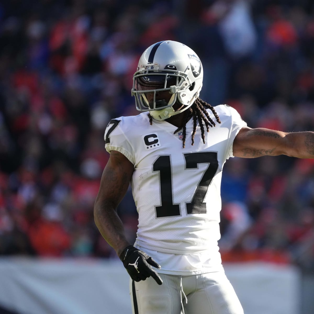 Wide receiver Davante Adams of the Las Vegas Raiders runs a route