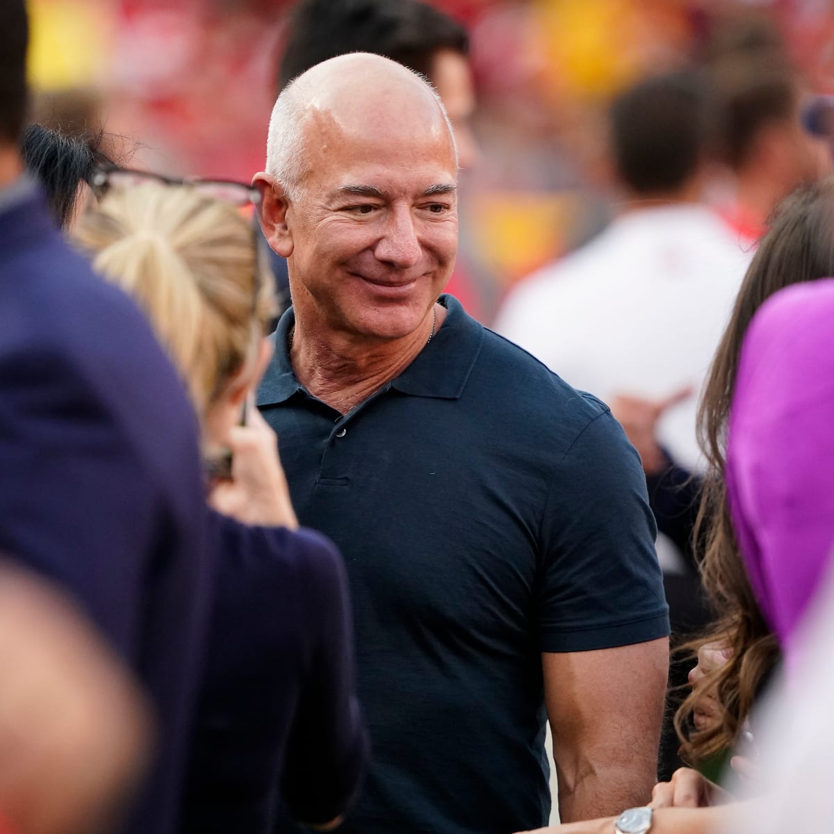 Jeff Bezos might sell Washington Post to buy the Washington Commanders:  report