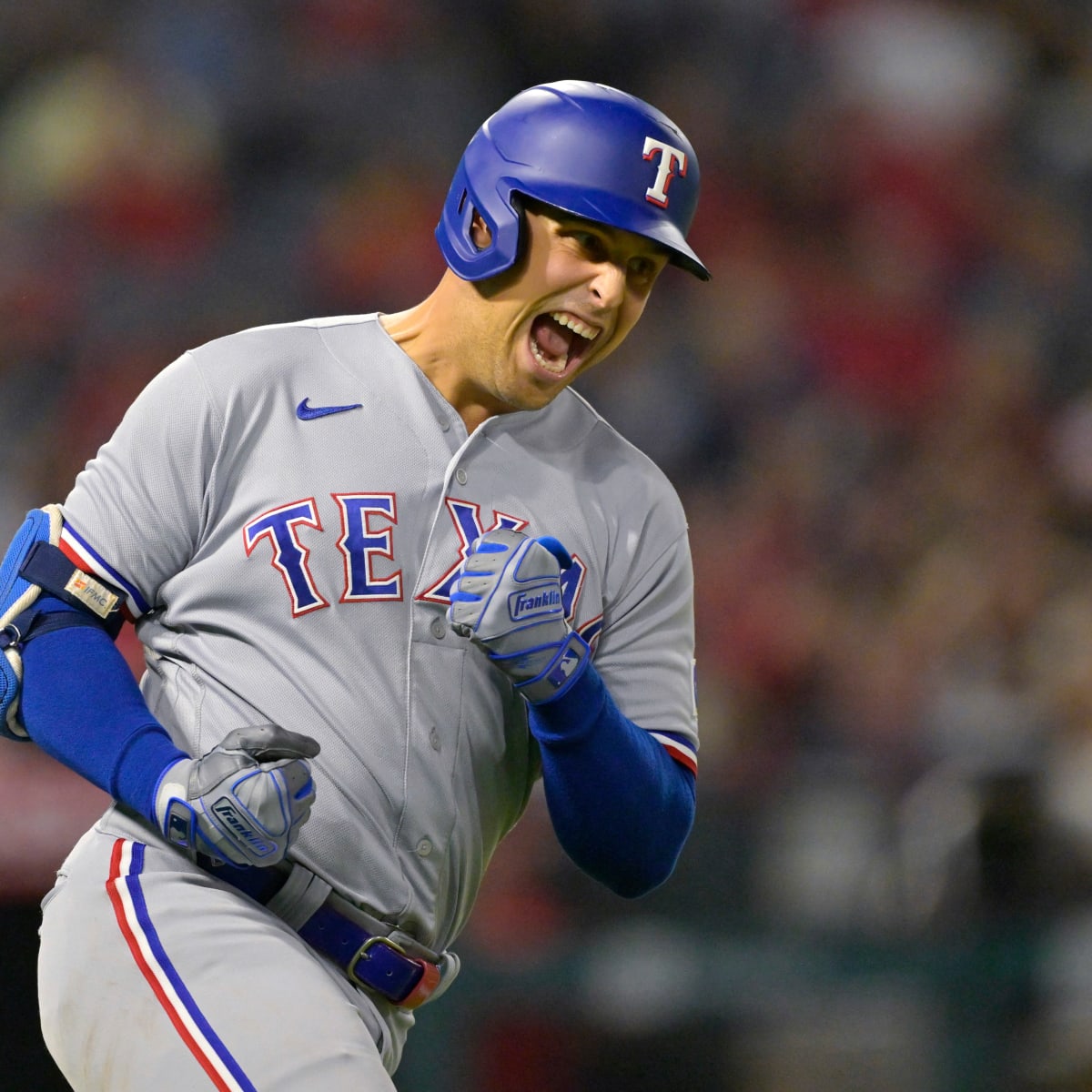 Rangers beat Angels 5-1 to maintain AL West lead