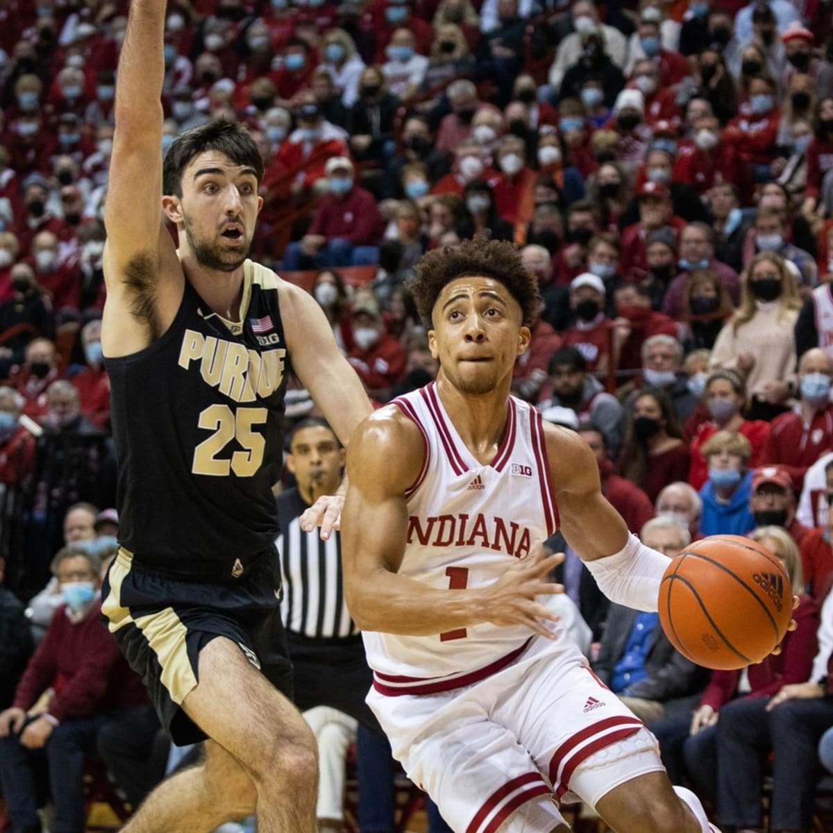 Road Win Moves Streak to Eight - Indiana University Athletics