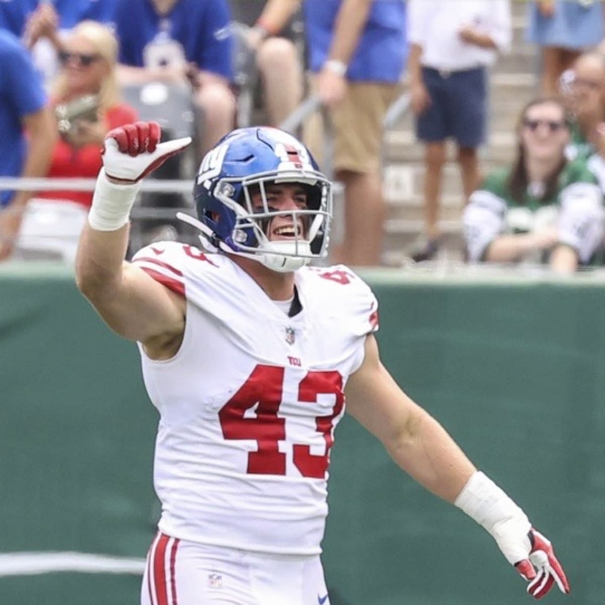 New York Giants linebacker Micah McFadden (41) is seen during an NFL  football game against the Dallas Cowboys, Thursday, Nov. 24, 2022, in  Arlington, Texas. Dallas won 28-20. (AP Photo/Brandon Wade Stock Photo -  Alamy