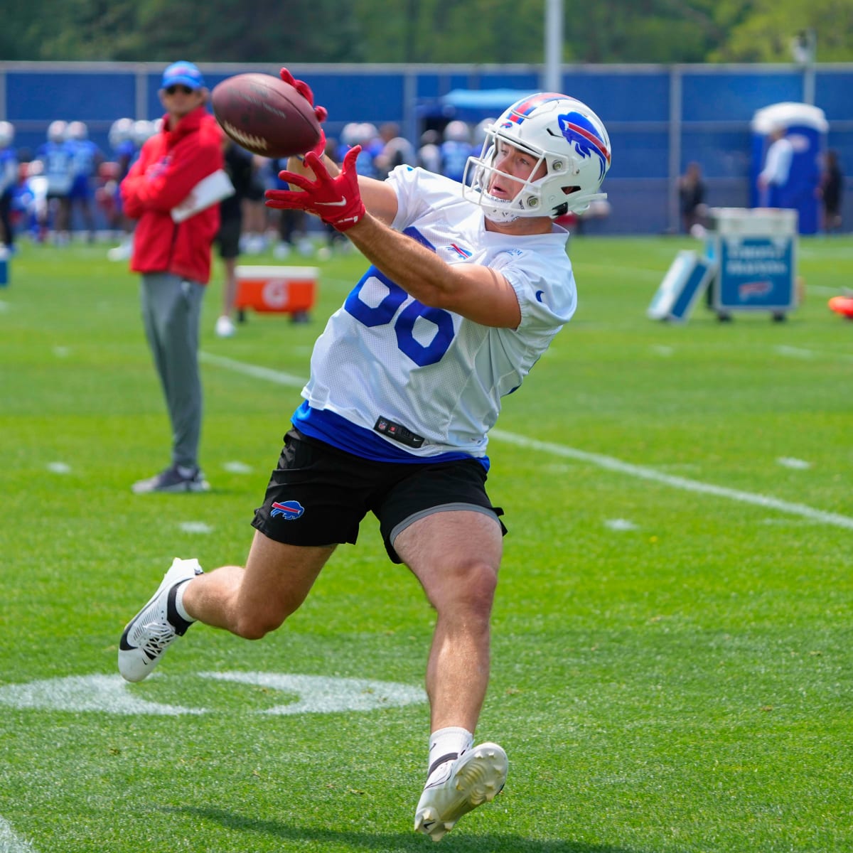 Inside The Buffalo Bills Draft Room!, First Round Selection Of Dalton  Kincaid