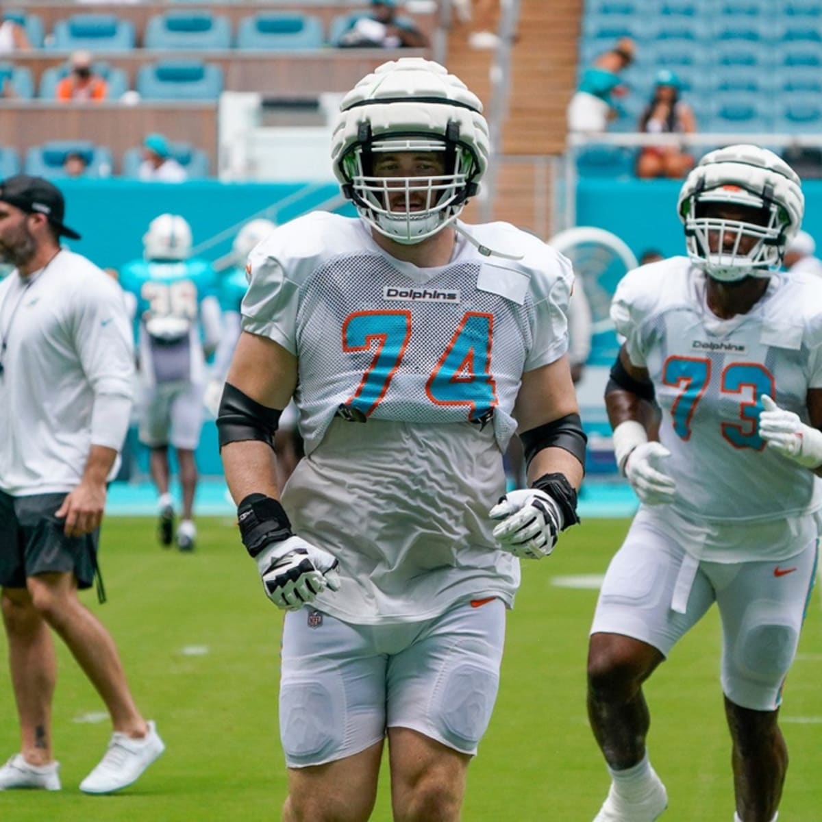 miami dolphins play