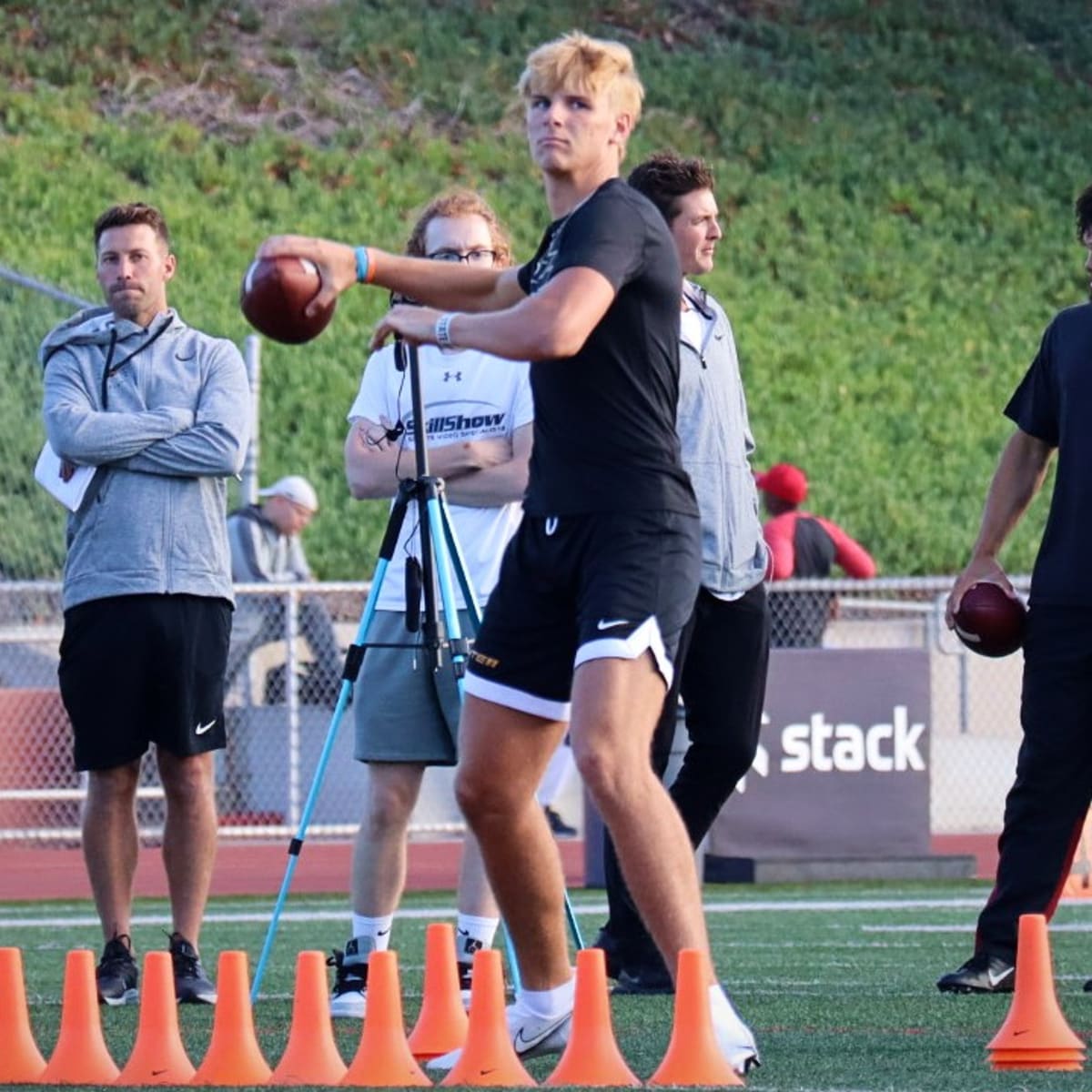 Quarterback Drew Allar Predicts a Big July for Penn State's 2022 Recruiting  Class - Sports Illustrated Penn State Nittany Lions News, Analysis and More