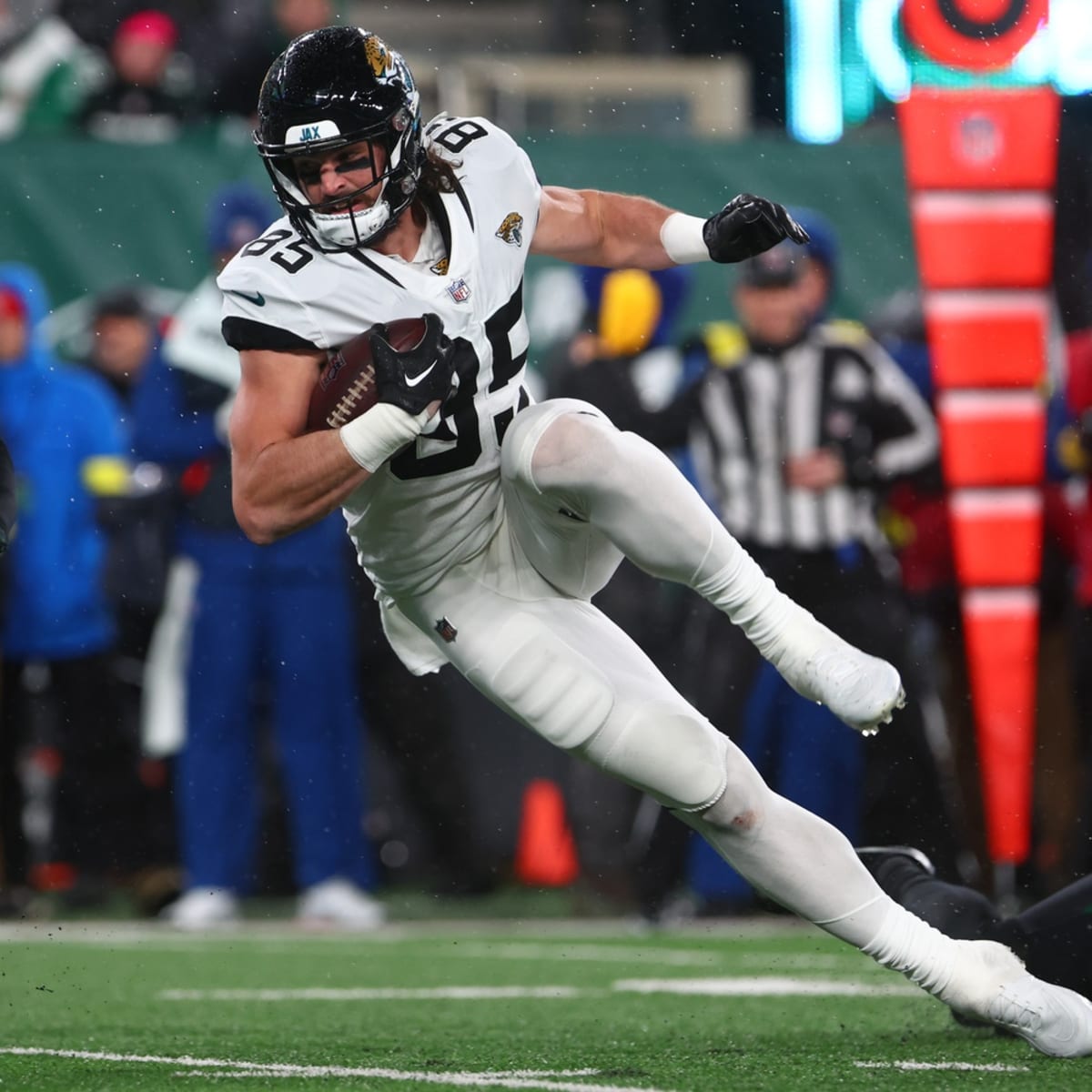 Philadelphia Eagles Sign Ex Jacksonville Jaguars TE Dan Arnold