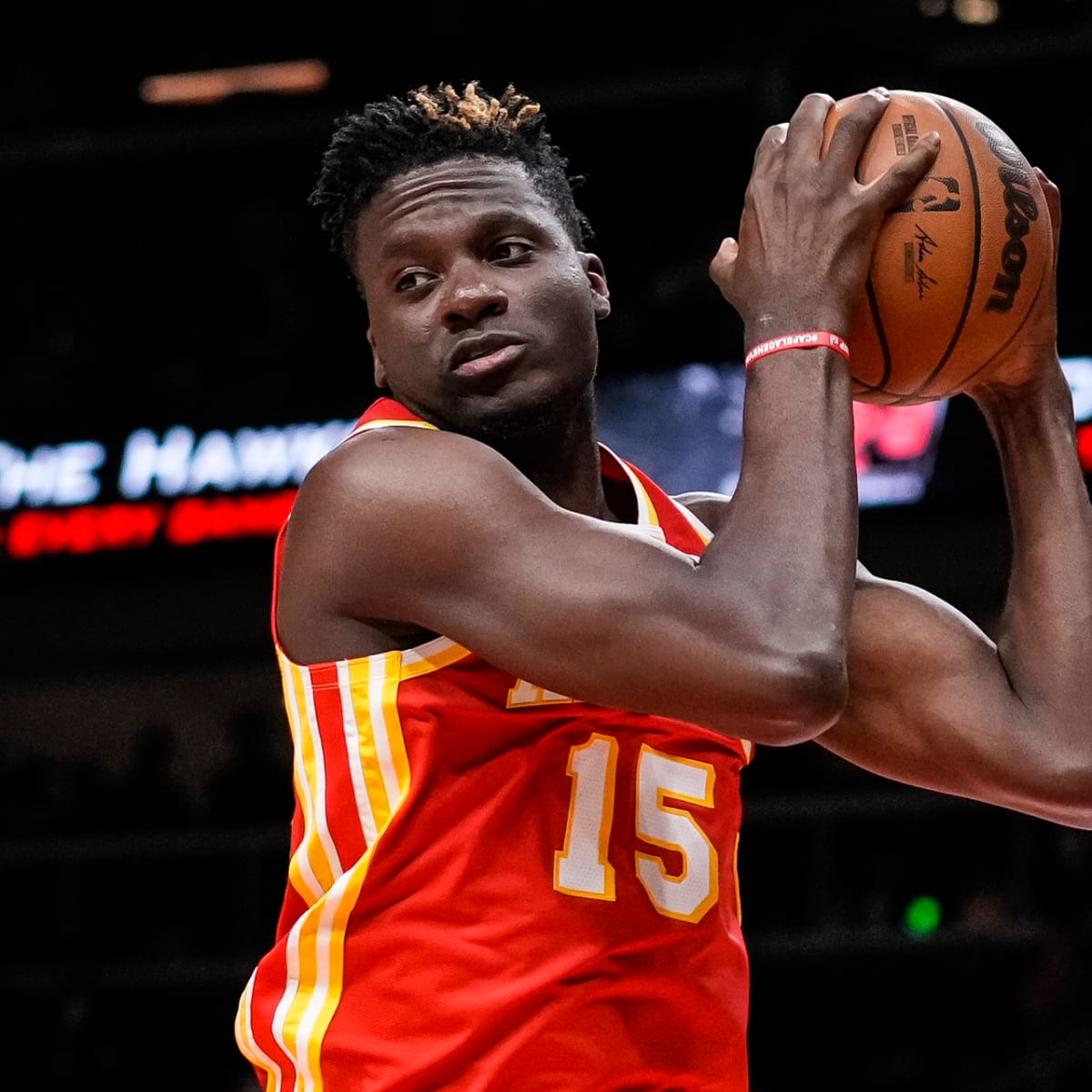 Hawks' Clint Capela out at least a week following knee injury