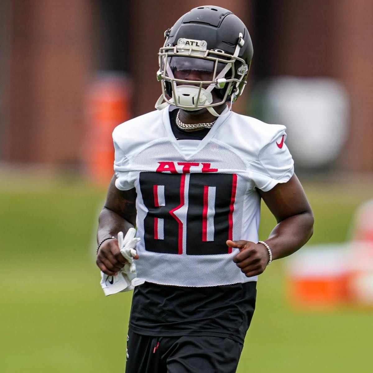 Desmond Ridder: Falcons QB throws dime to WR Josh Ali