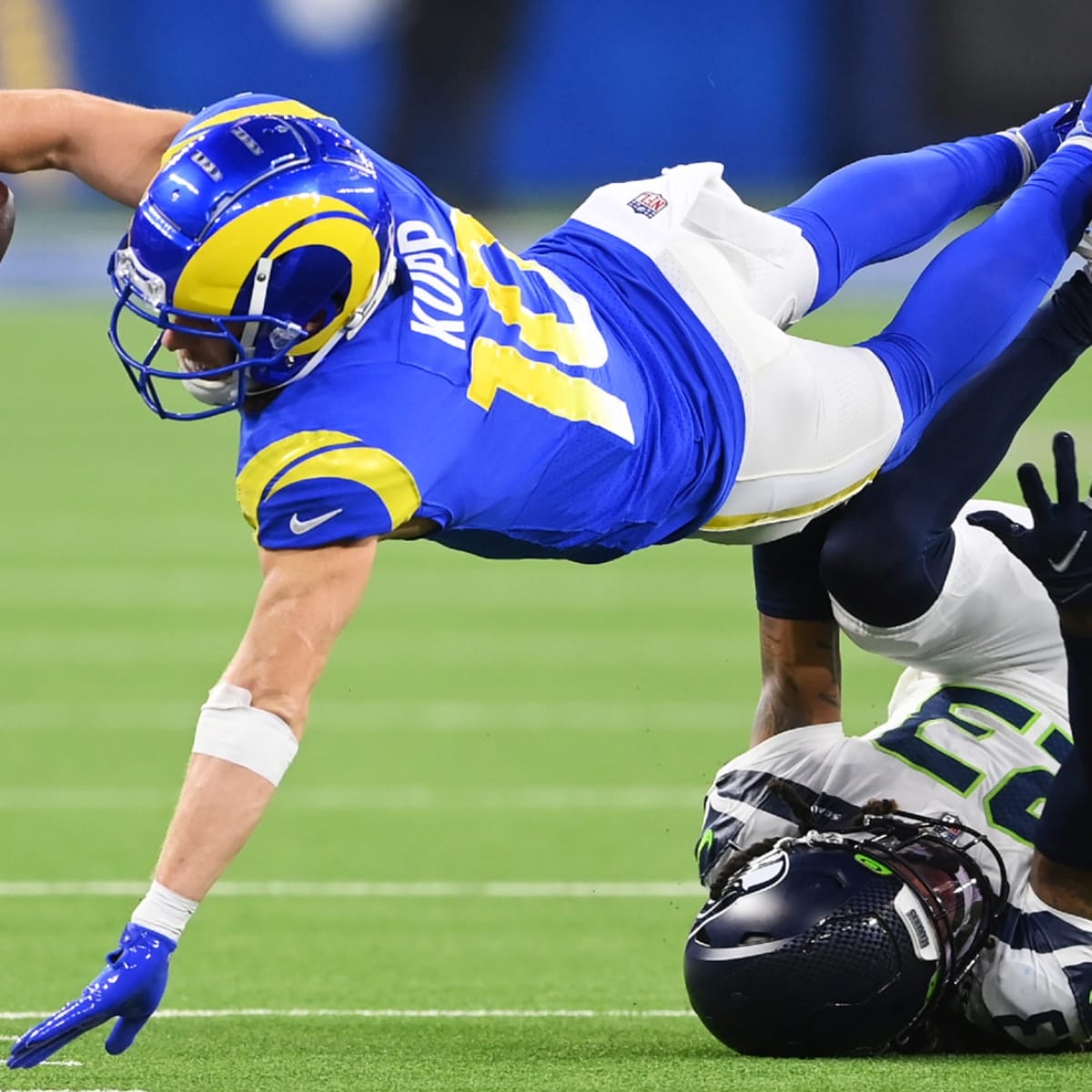 Rams-Seahawks odds: Spread holds steady despite Cooper Kupp injury - Turf  Show Times