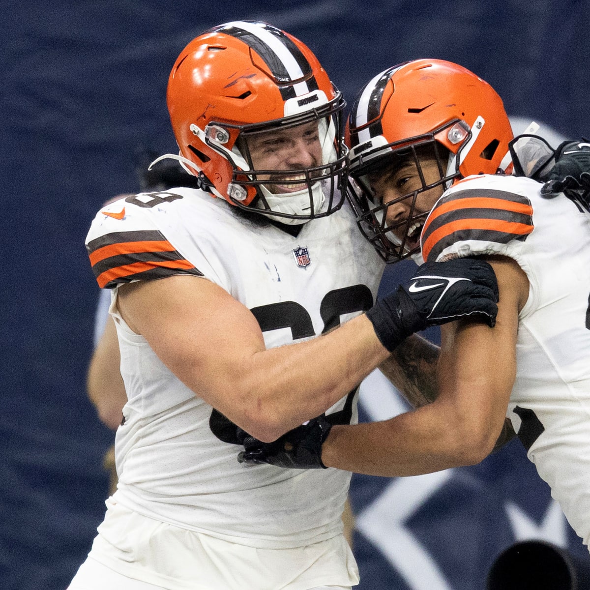 Houston Texans Sign Ex Cleveland Browns DE Chase Winovich to