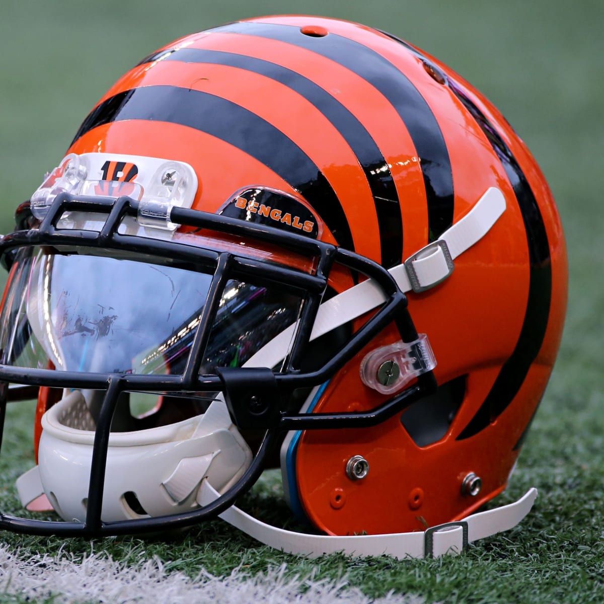 Bengals to release offensive tackle Cordy Glenn