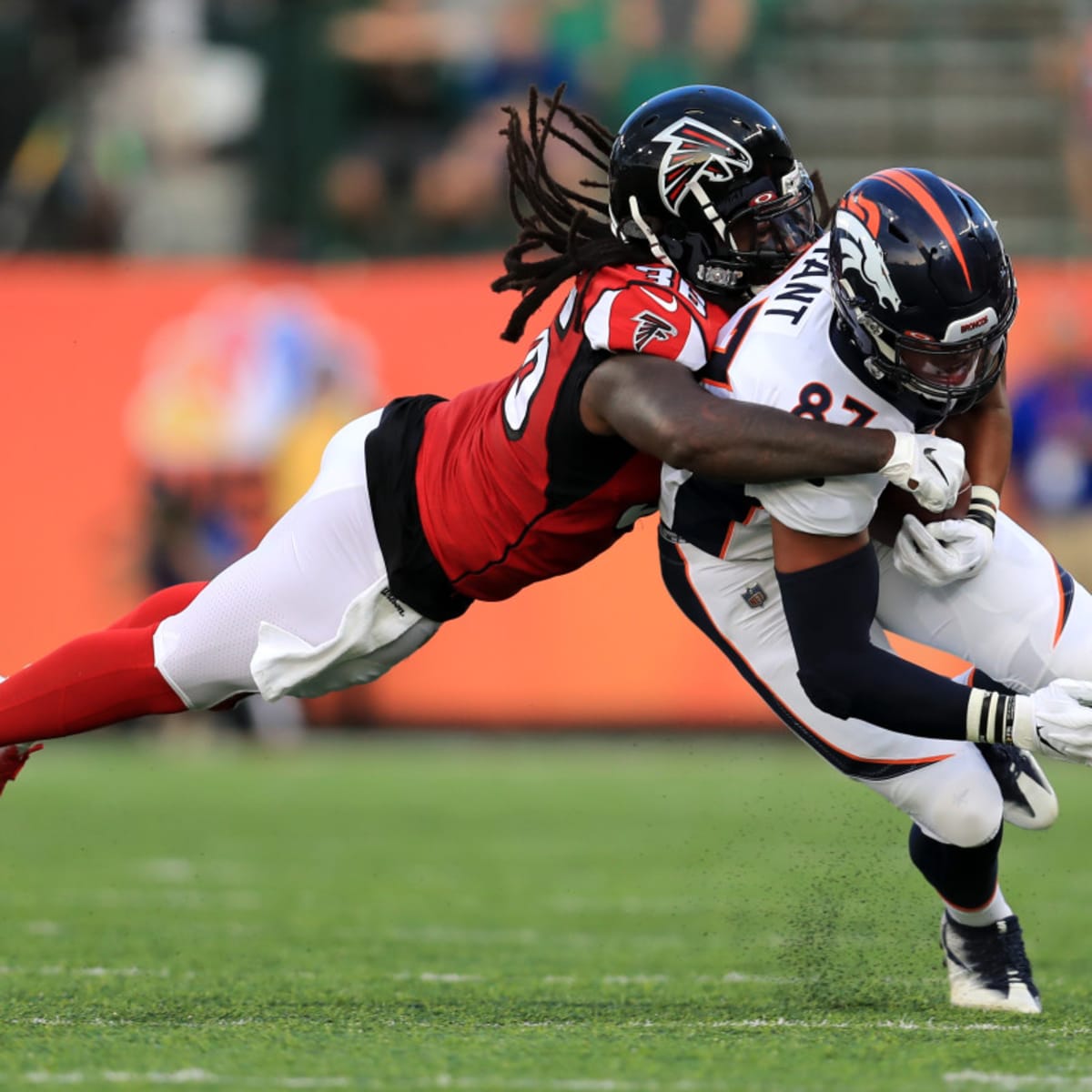 Denver Broncos CB Patrick Surtain II Can't Get Burned by Chicago Bears WR  DJ Moore Again - Sports Illustrated Mile High Huddle: Denver Broncos News,  Analysis and More