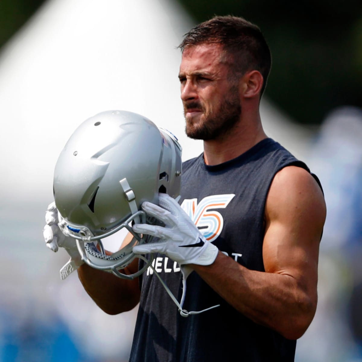 Here's how many millions Danny Amendola gave up to stay a Patriot 